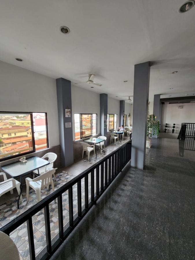 โรงแรมนิวคองส์ โอลองกาโป ภายนอก รูปภาพ